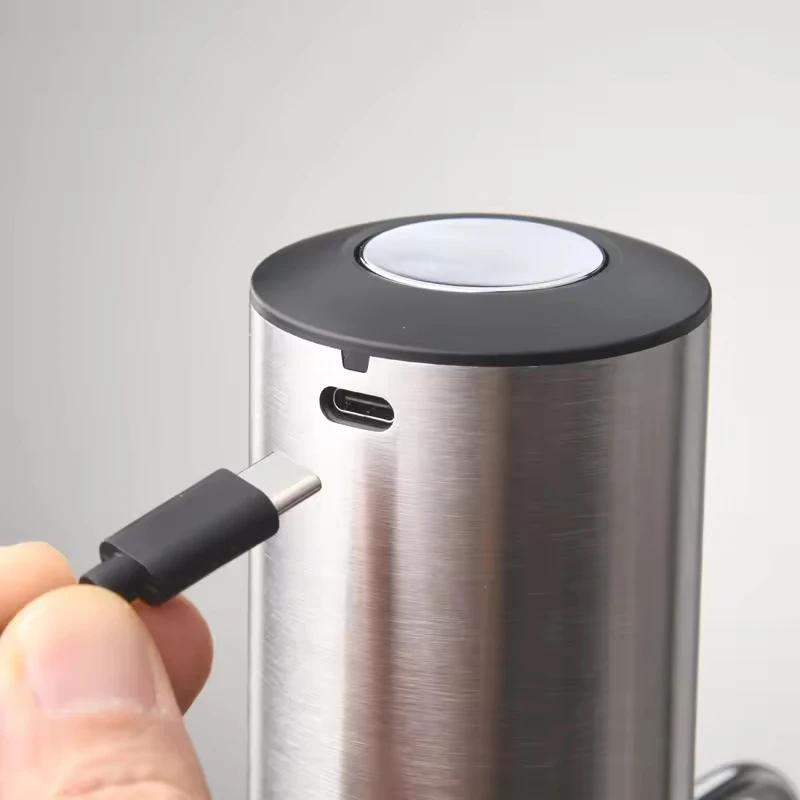 مهوية نبيذ كهربائية ذكية وموزع - مراجعة Wine Aerator Pour وسعره